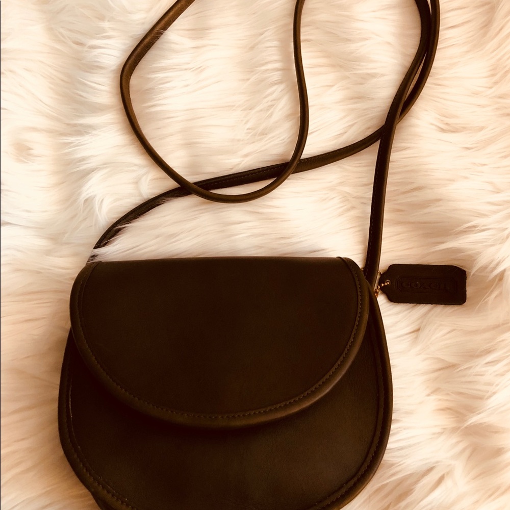 Authentic Coach Crossbody - Picture 1 of 8